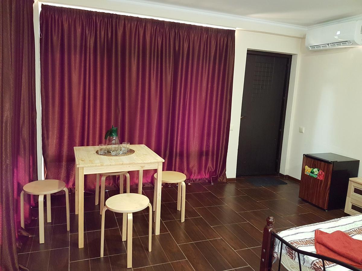 Guest House Black Sea Пицунда Екстериор снимка