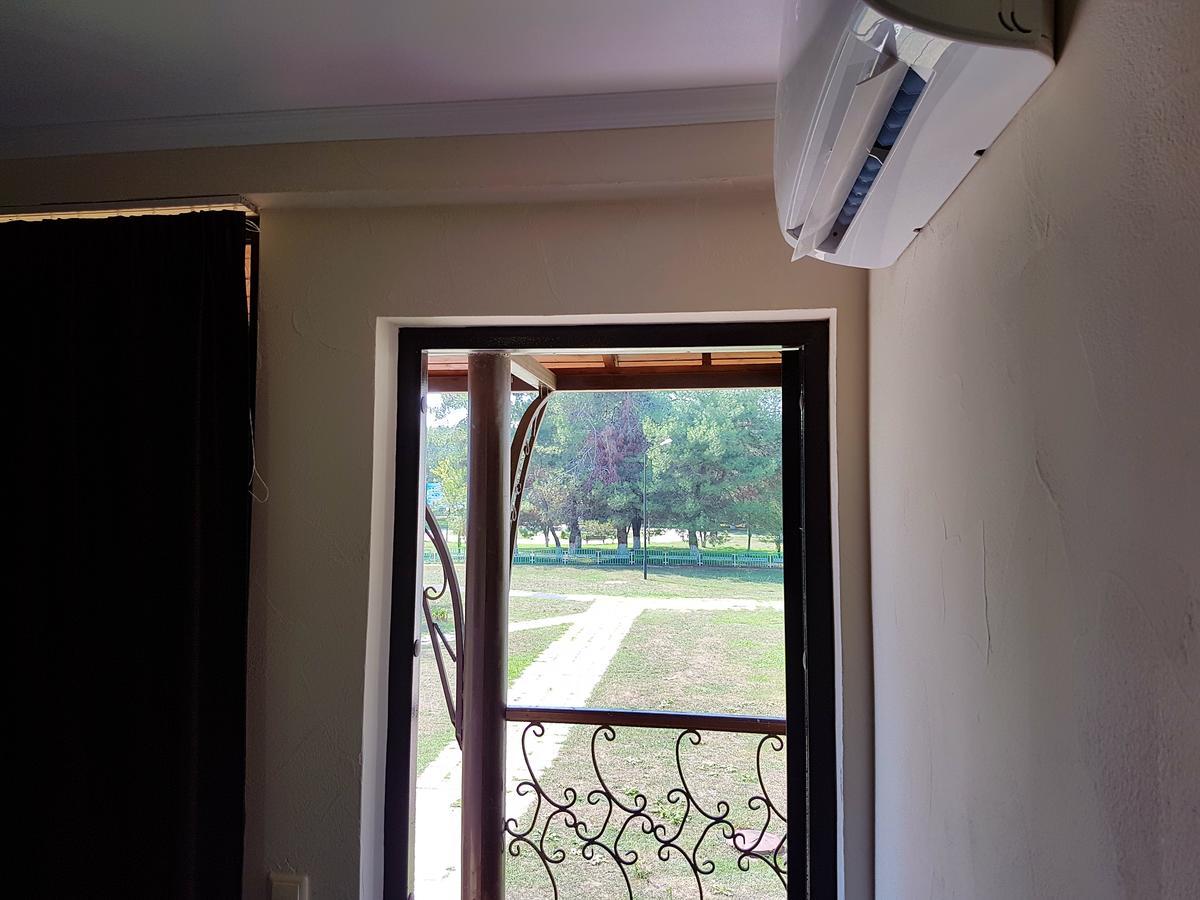Guest House Black Sea Пицунда Екстериор снимка