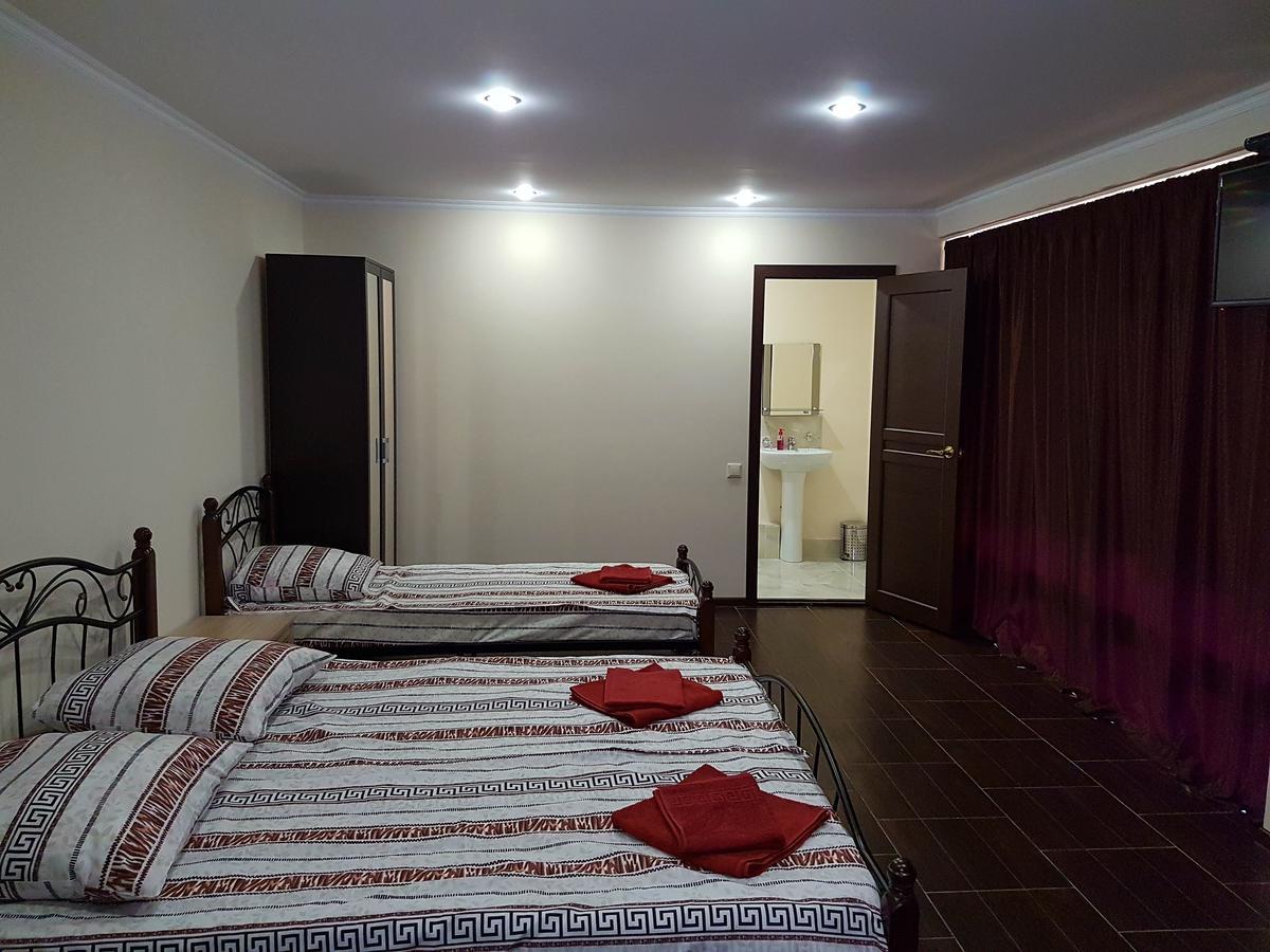 Guest House Black Sea Пицунда Екстериор снимка