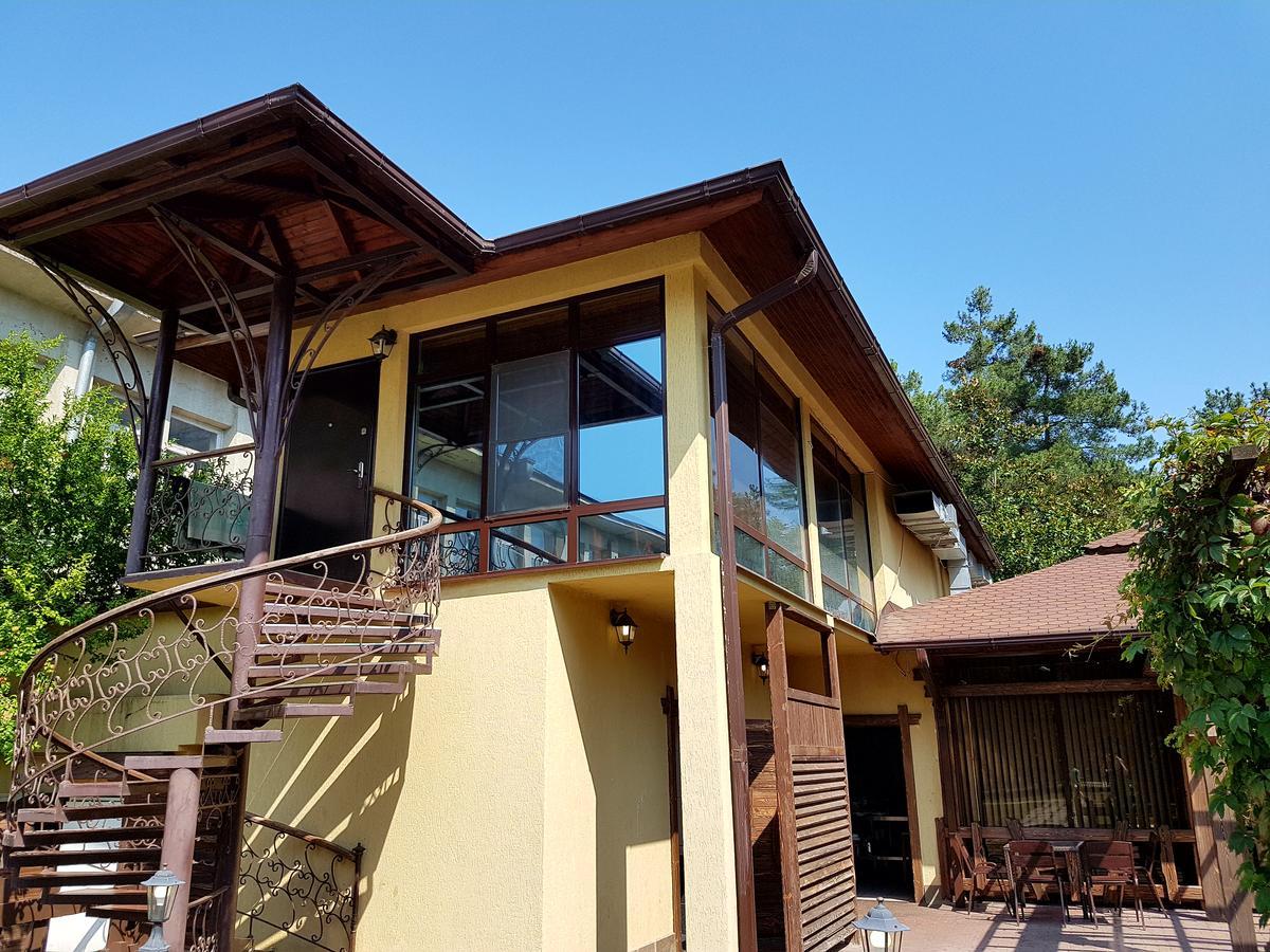 Guest House Black Sea Пицунда Екстериор снимка